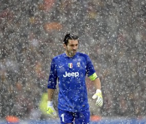 开云官网2026-穆勒的魔法，当摩纳哥打穿洪都拉斯，足球智慧如何征服身体风暴