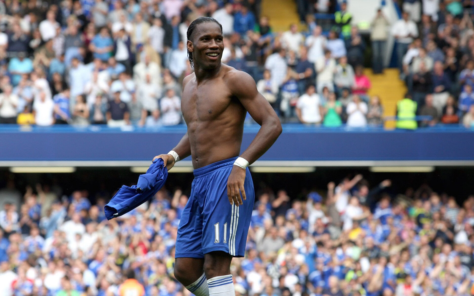 当雄鹿在NBA完胜，贝恩在德甲接管，体育世界里，何为真正的完胜？